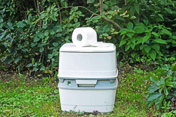 Best Portable restroom trailer rental  in Forest Hill, TX