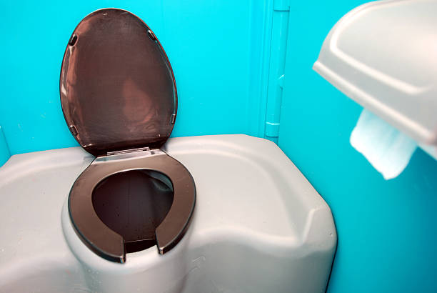 Best Portable restroom trailer rental  in Forest Hill, TX